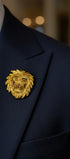 Broche Lion brodée à la main portée – accessoire mode zodiaque artisanal unique – Tawus