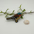 Broche pinson brodée main – bijou artisanal oiseau perles et fils métalliques – Tawus