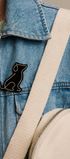 Broche chien brodée à la main portée – accessoire mode chien kawaii artisanal unique cadeau amoureux animaux – Tawus