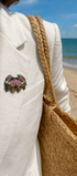 Broche crabe brodée à la main portée – accessoire mode animal marin artisanal unique – Tawus