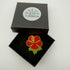 Broche fleur d'hibiscus fait main dans son écrin – cadeau original bijou broderie florale – Tawus