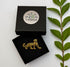 Broche guépard doré fait main dans son écrin – cadeau original bijou félin doré broderie artisanale – Tawus