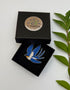 Broche hirondelle fait main dans son écrin – cadeau original bijou hirondelle oiseau printemps liberté broderie artisanale – Tawus
