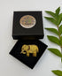 Broche éléphant fait main dans son écrin – cadeau original bijou éléphant Afrique Asie sagesse porte-bonheur broderie artisanale – Tawus
