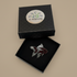 Broche poisson rouge fait main dans son écrin – cadeau original bijou animal broderie artisanale – Tawus