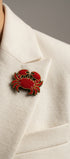 Broche signe Cancer brodée à la main portée – accessoire mode zodiaque artisanal unique – Tawus
