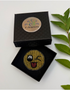 Broche smiley clin d'œil fait main dans son écrin – cadeau original bijou fun broderie artisanale – Tawus