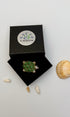 Broche tortue fait main dans son écrin – cadeau original bijou tortue mer océan longévité broderie artisanale sagesse – Tawus
