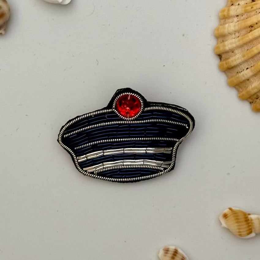 Broche Béret Marin brodée à la main