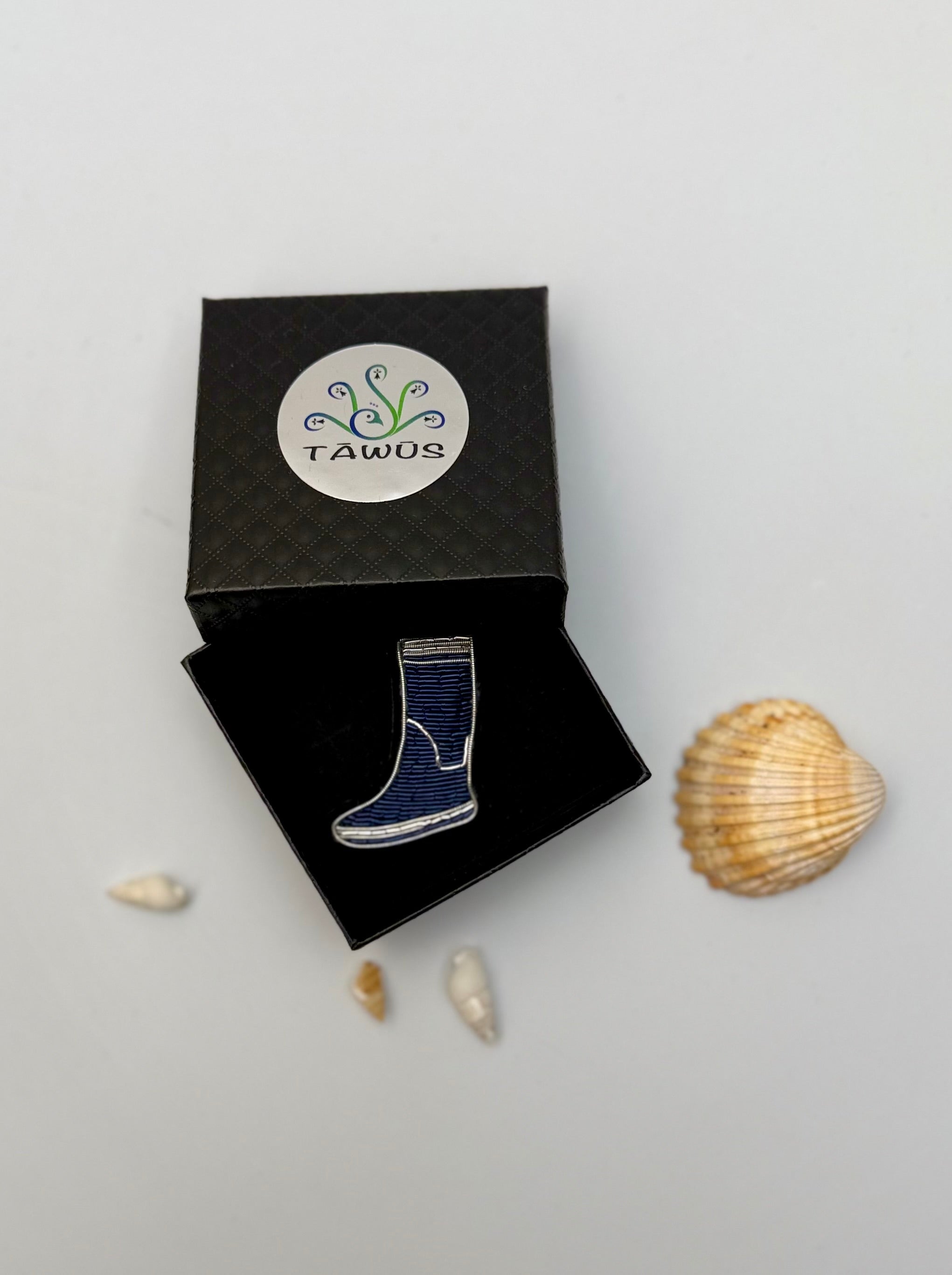 Broche Botte de Pluie brodée à la main