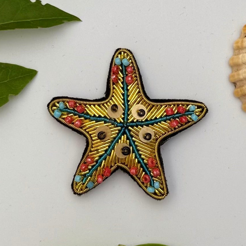 Broche Etoile de Mer brodée à la main