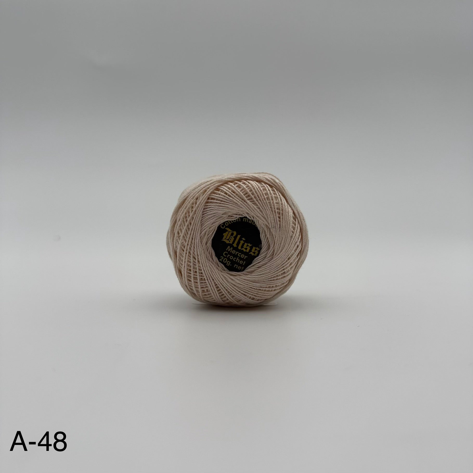 Fils coton pour broder ou crocheter A-48