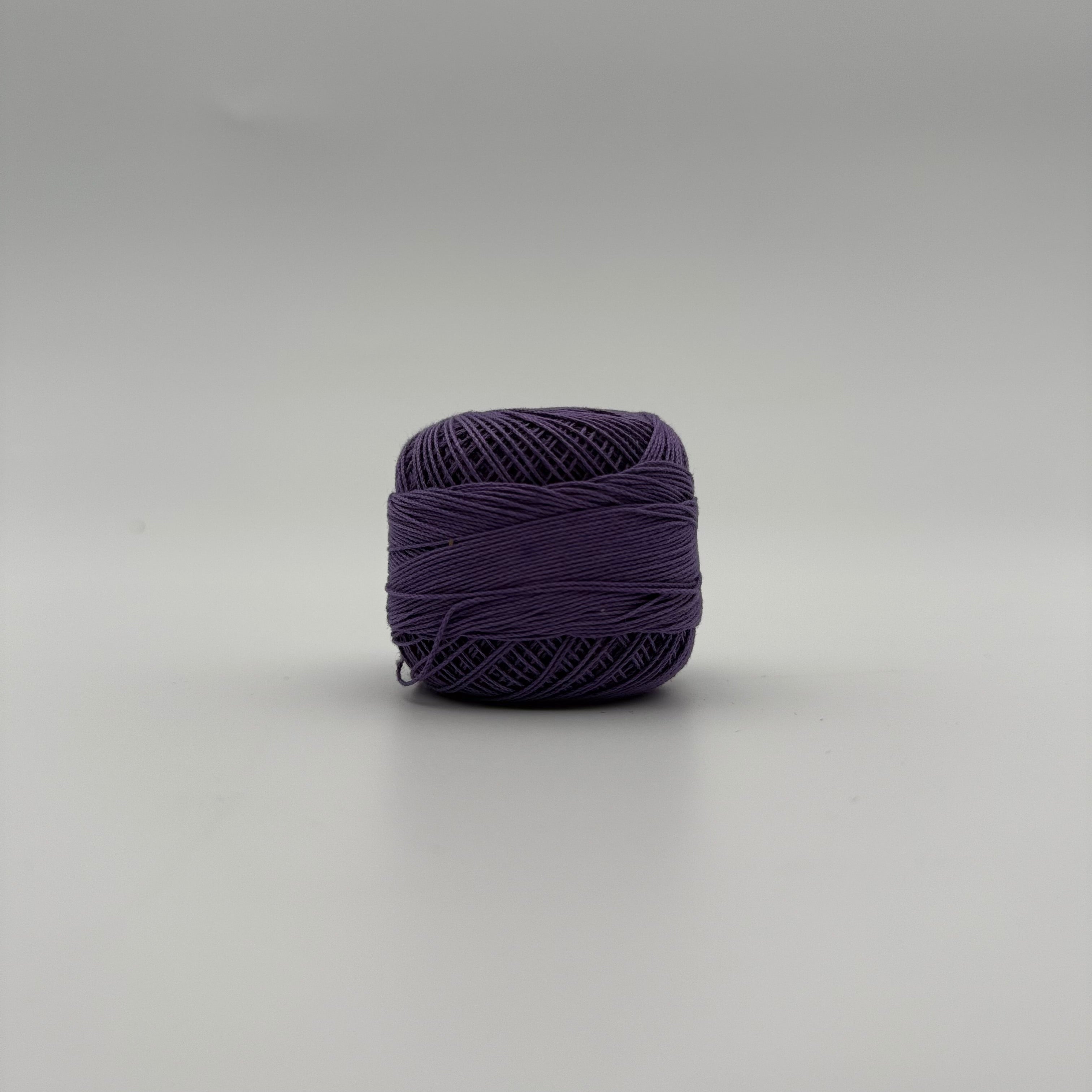 Fils coton pour broder ou crocheter A-106
