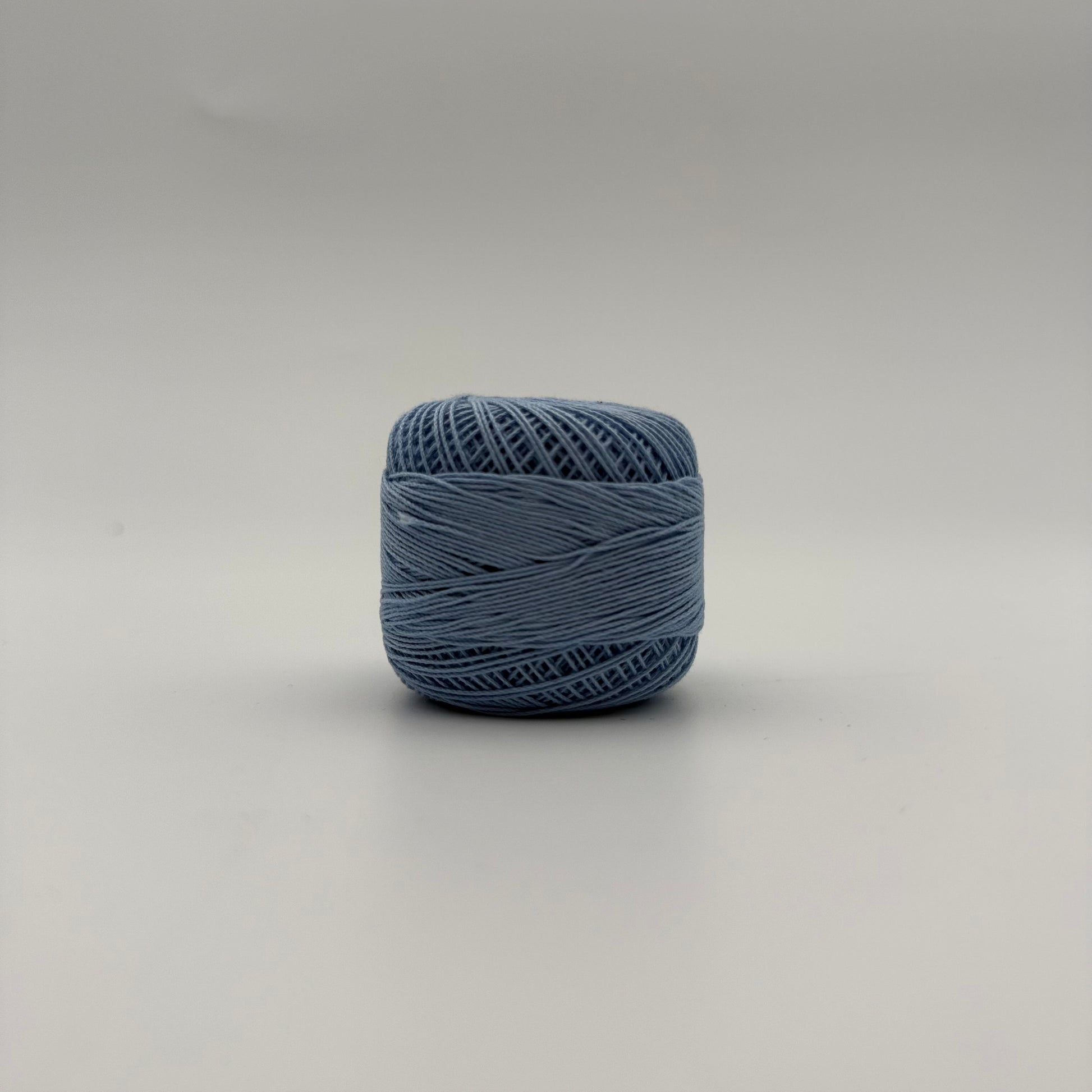 Fils coton pour broder ou crocheter A-130