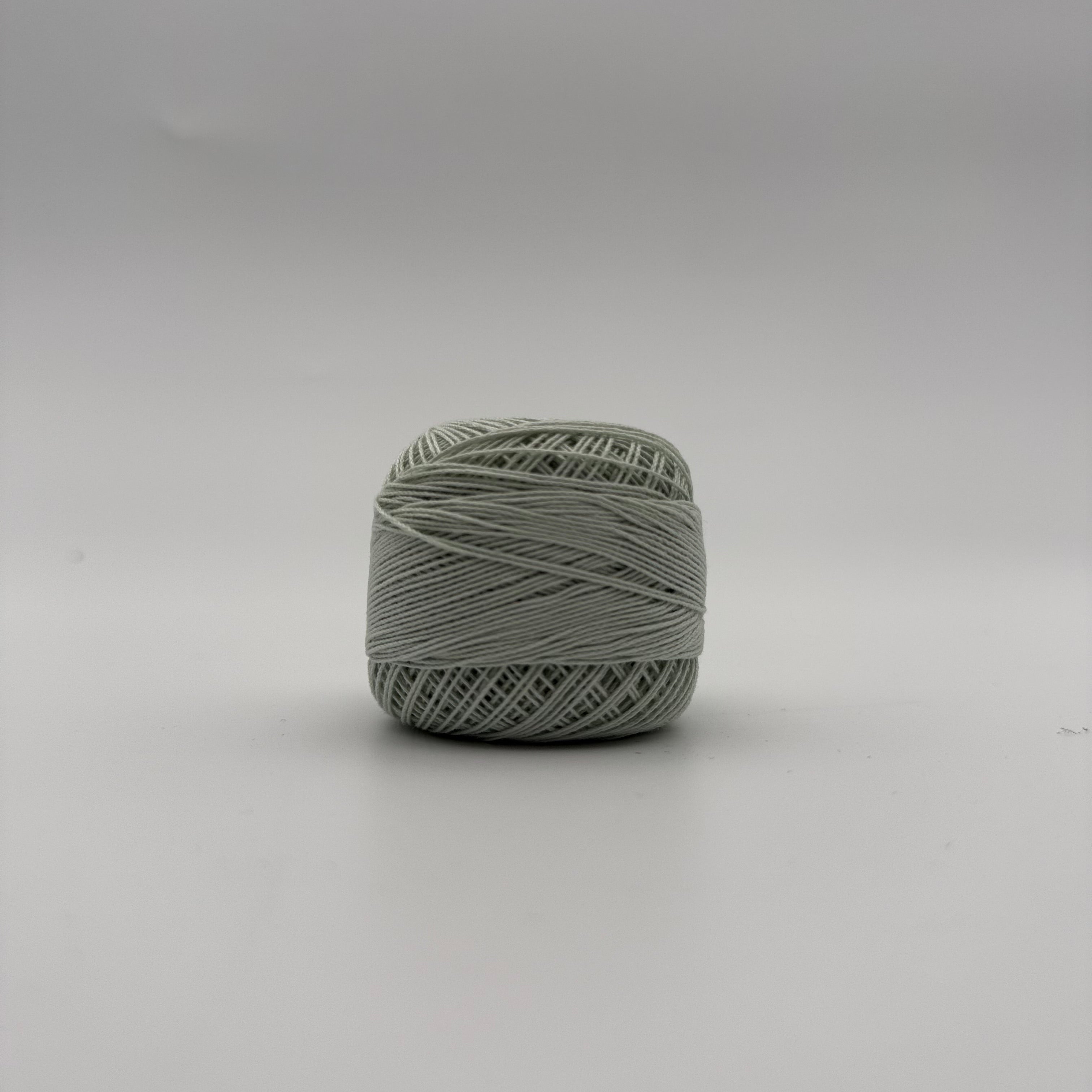 Fils coton pour broder ou crocheter A-158