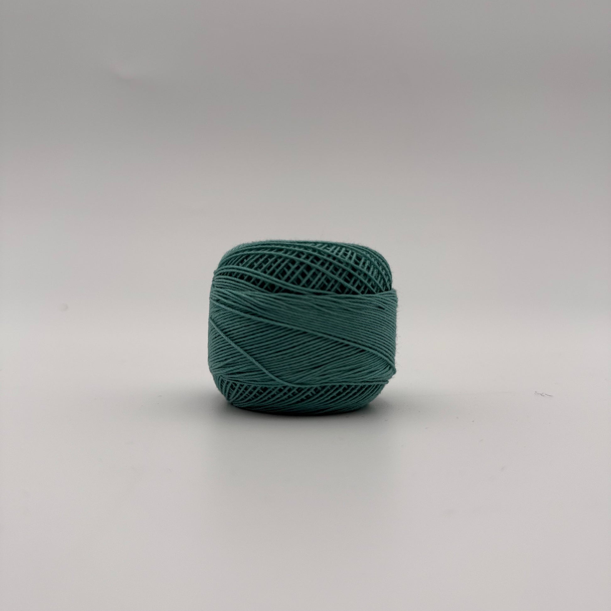 Fils coton pour broder ou crocheter A-168