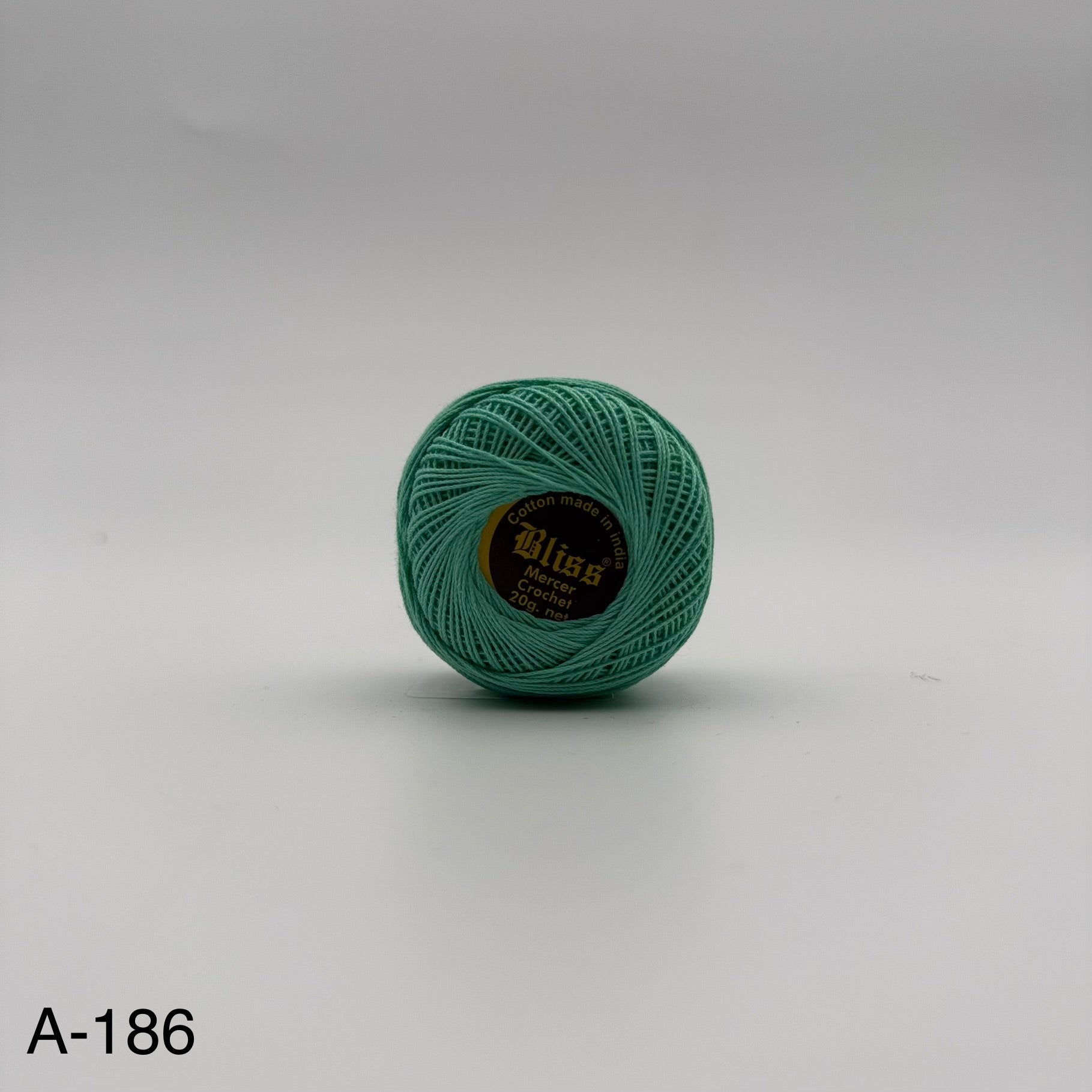 Fils coton pour broder ou crocheter A-186