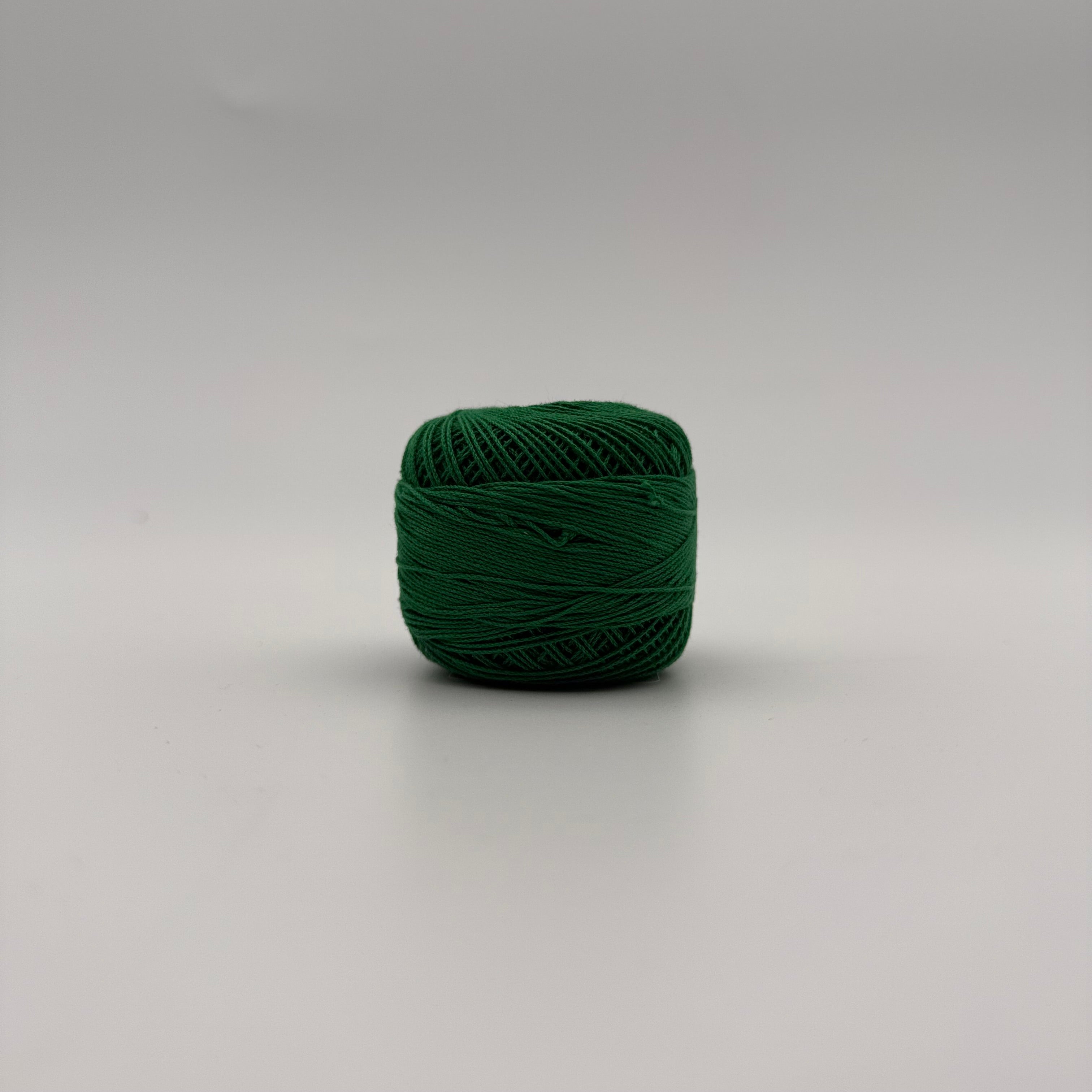 Fils coton pour broder ou crocheter A-211