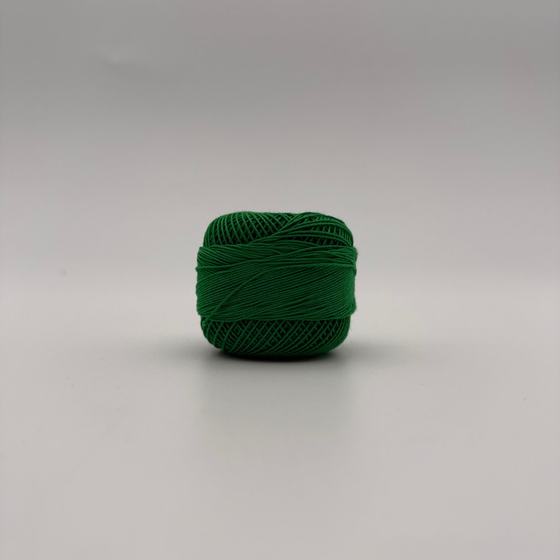 Fils coton pour broder ou crocheter 230