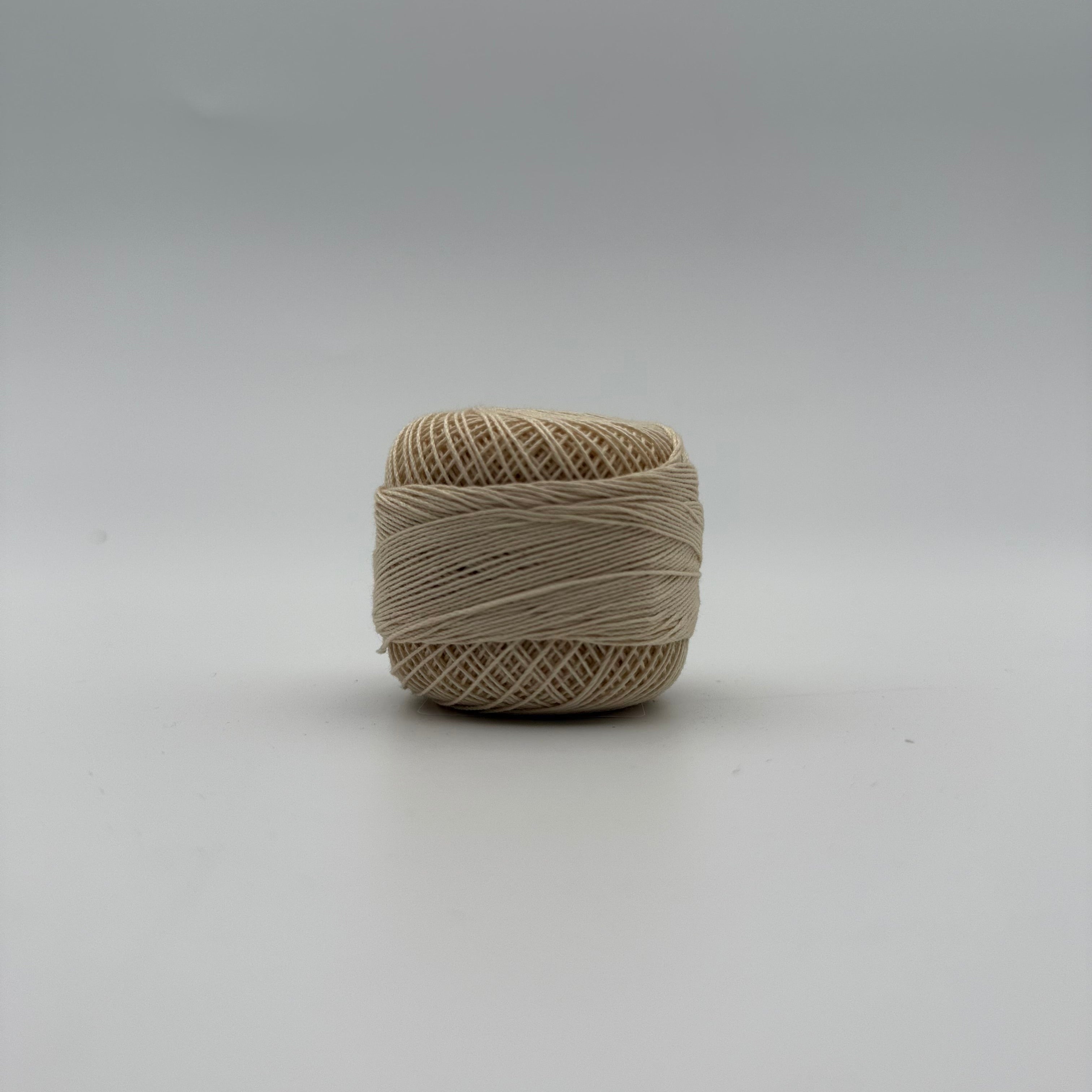 Fils coton pour broder ou crocheter A-300