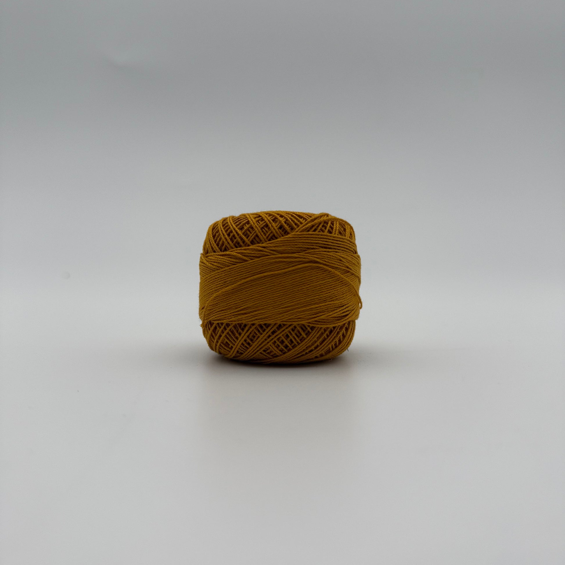 Fils coton pour broder ou crocheter A-307