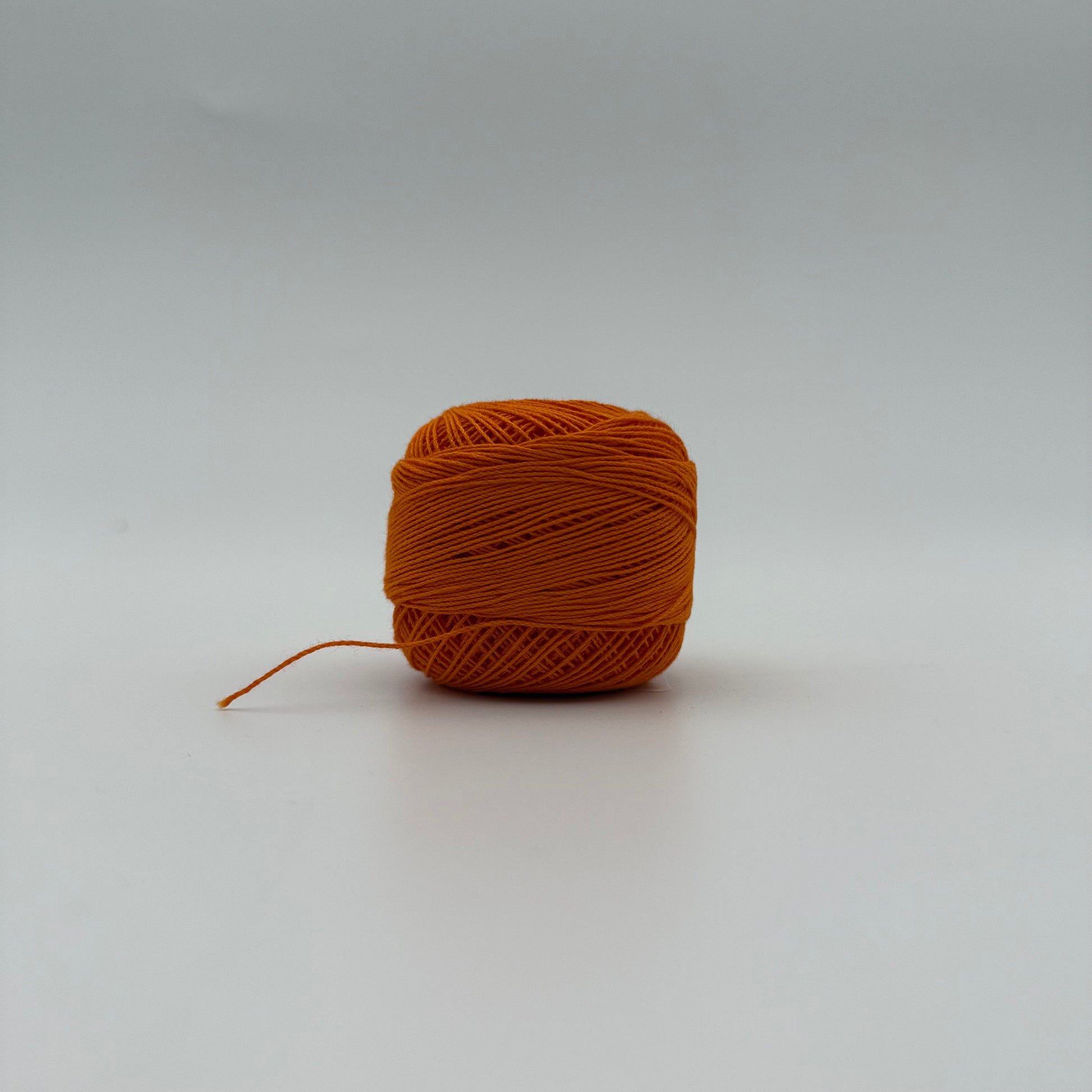 Fils coton pour broder ou crocheter A-316