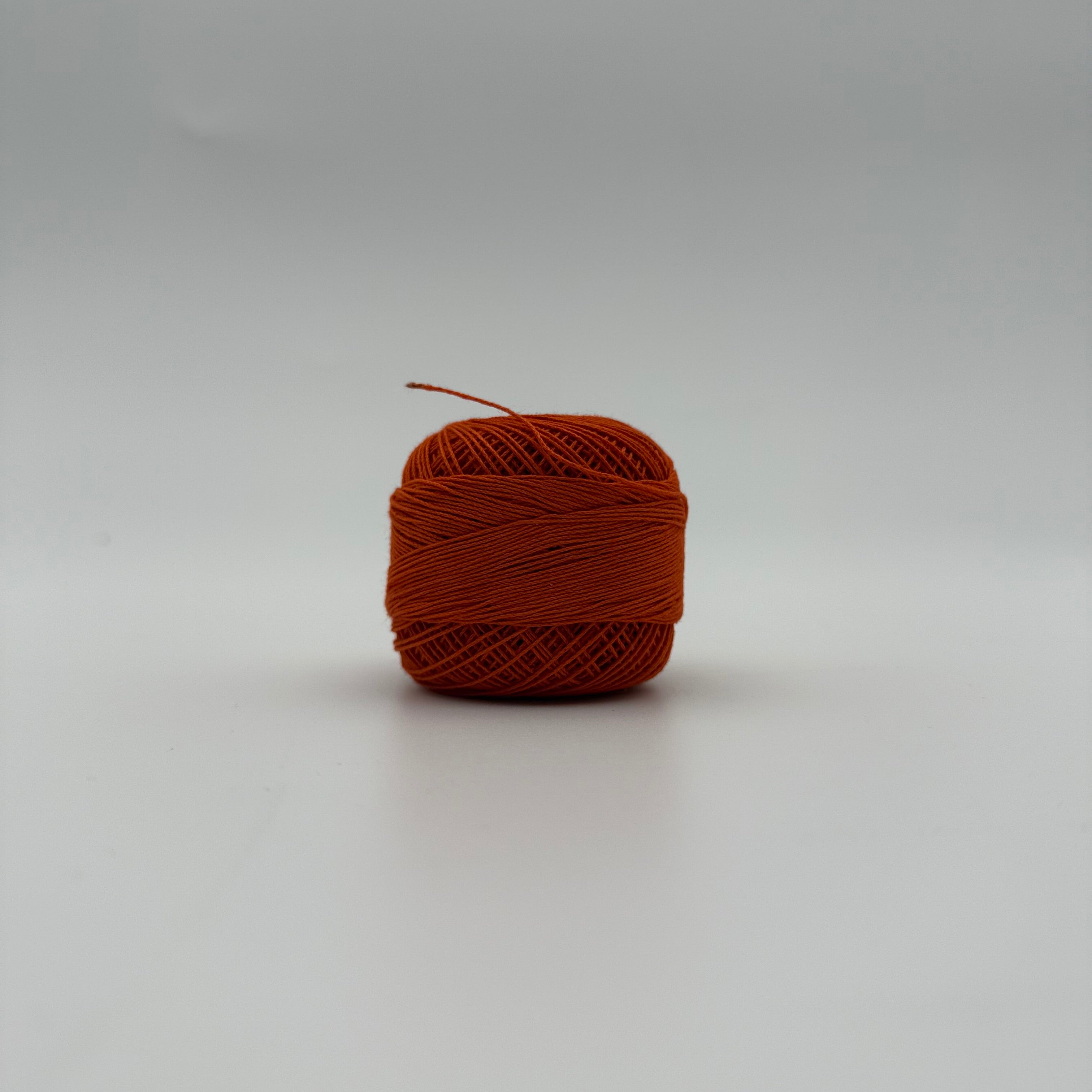 Fils coton pour broder ou crocheter A-236