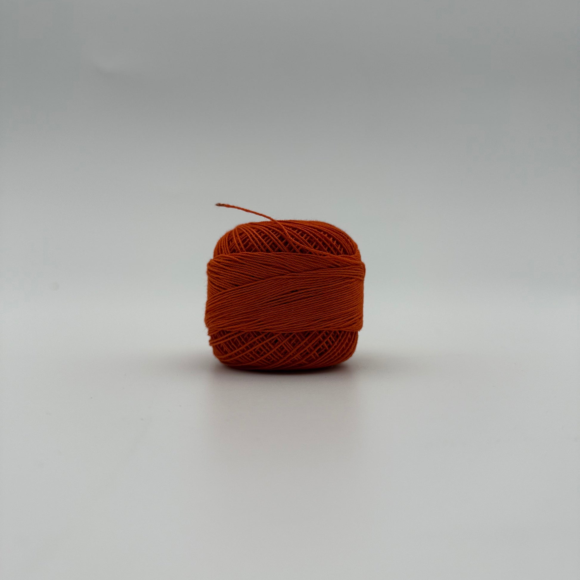 Fils coton pour broder ou crocheter A-236