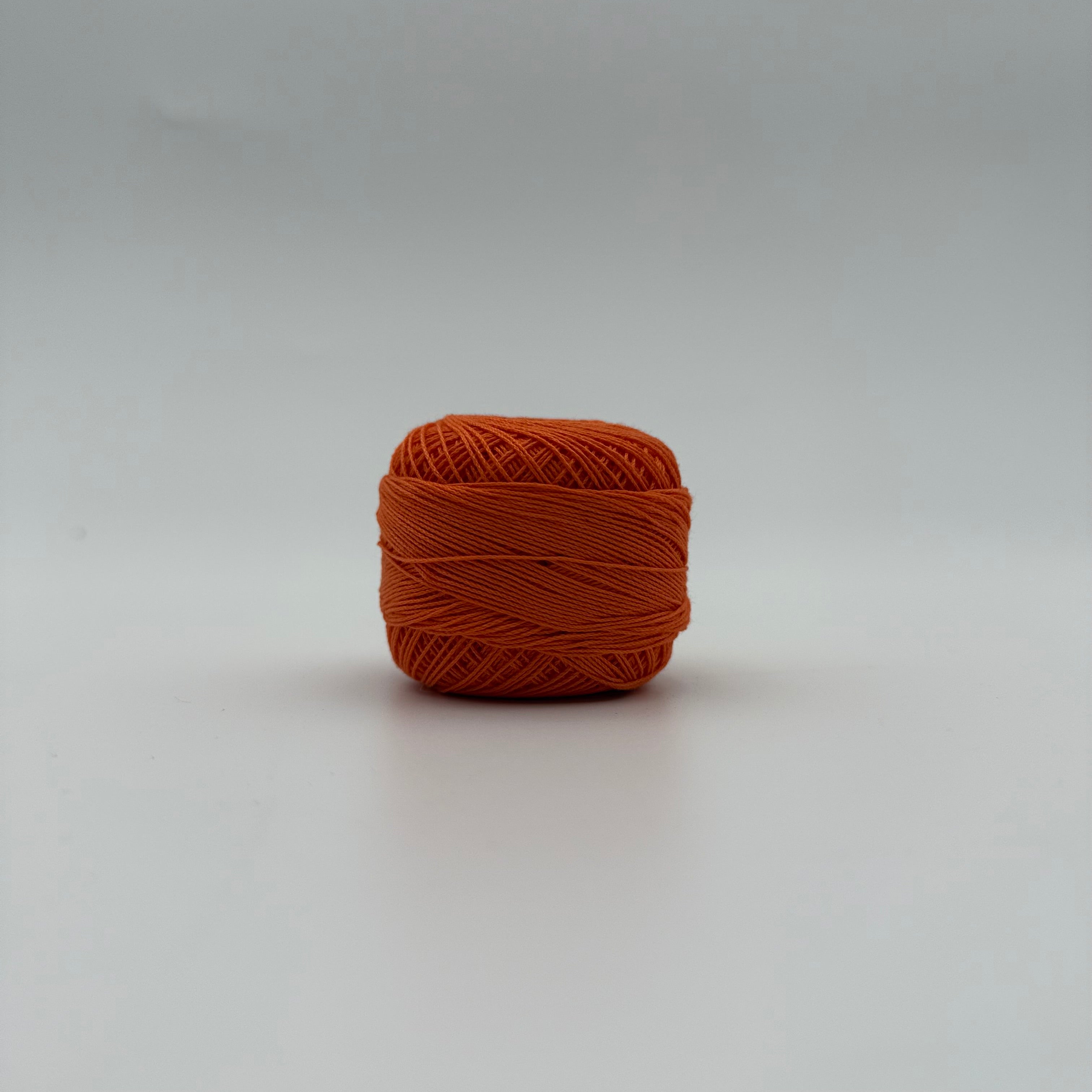 Fils coton pour broder ou crocheter A-329