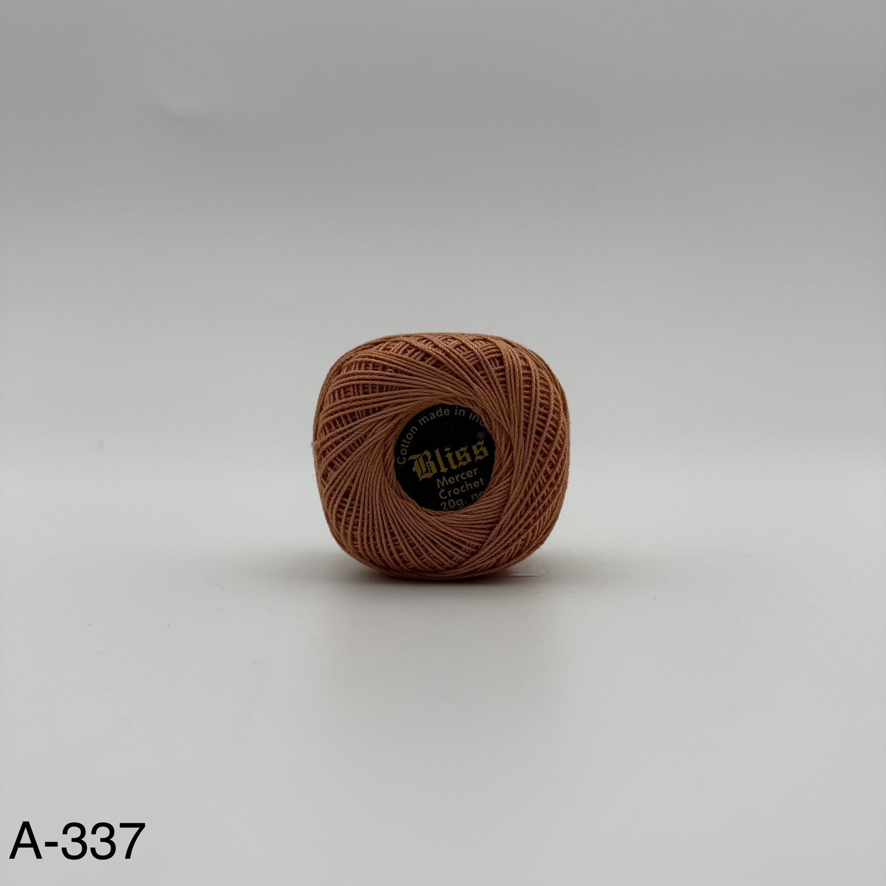 Fils coton pour broder ou crocheter A-337