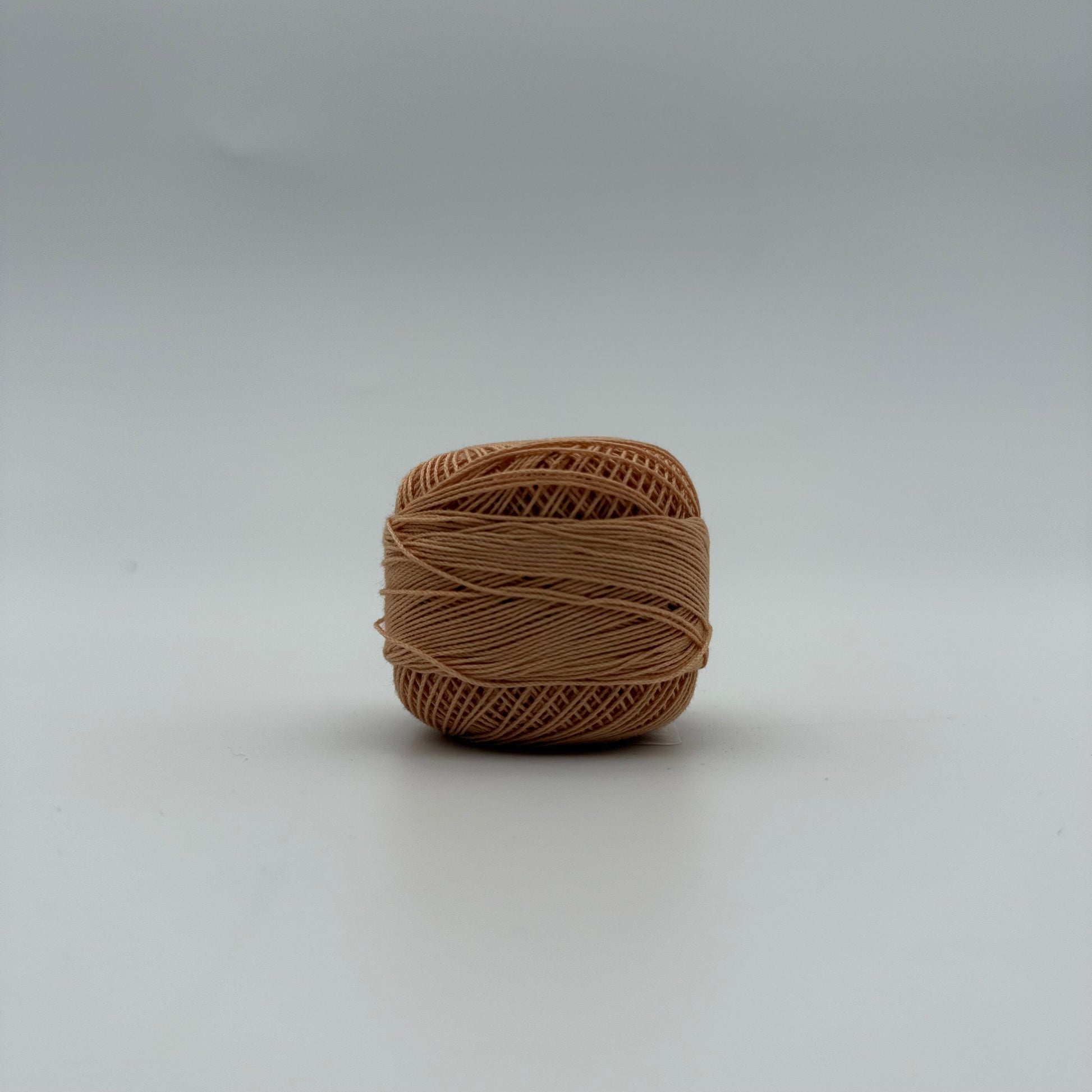 Fils coton pour broder ou crocheter A-347