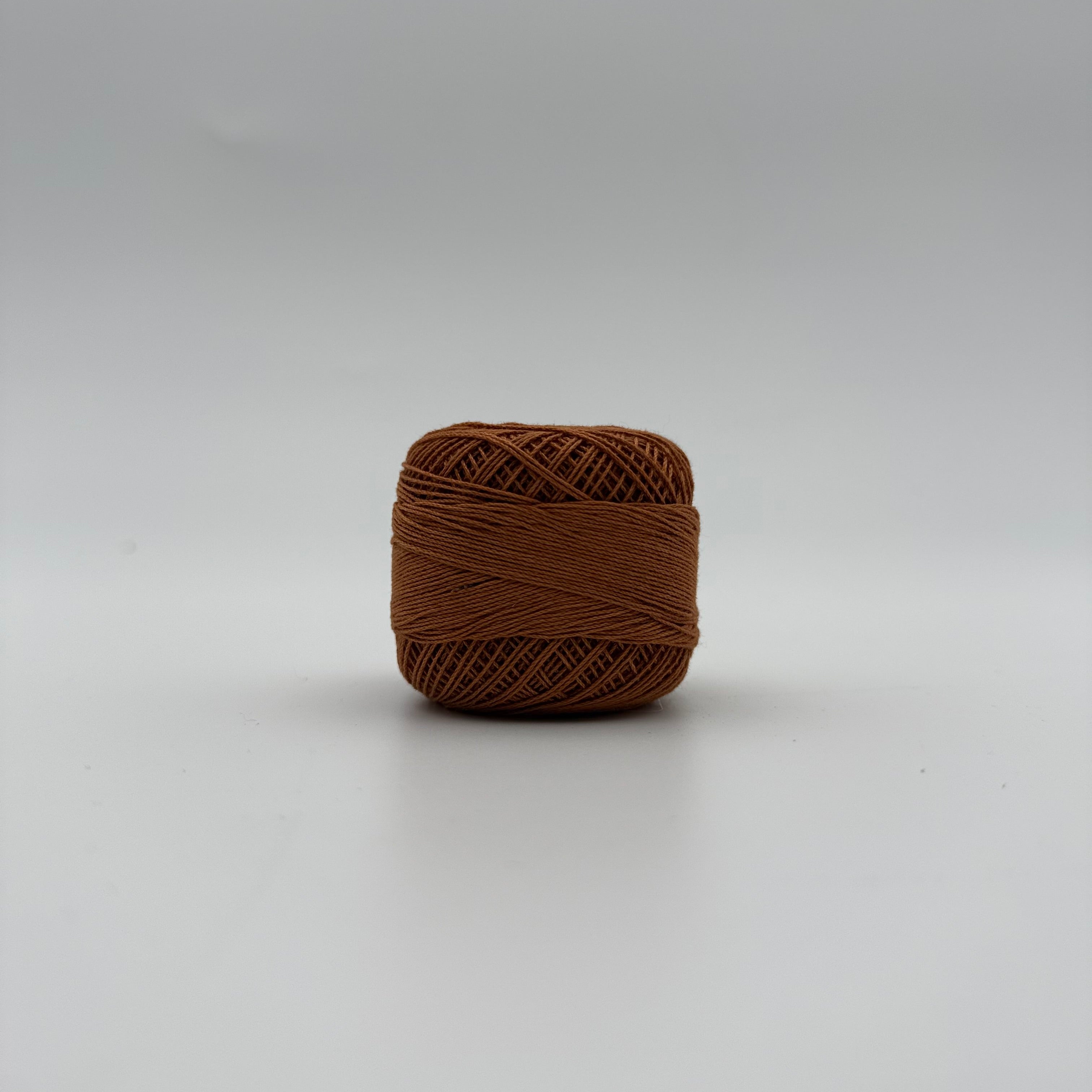 Fils coton pour broder ou crocheter A-355