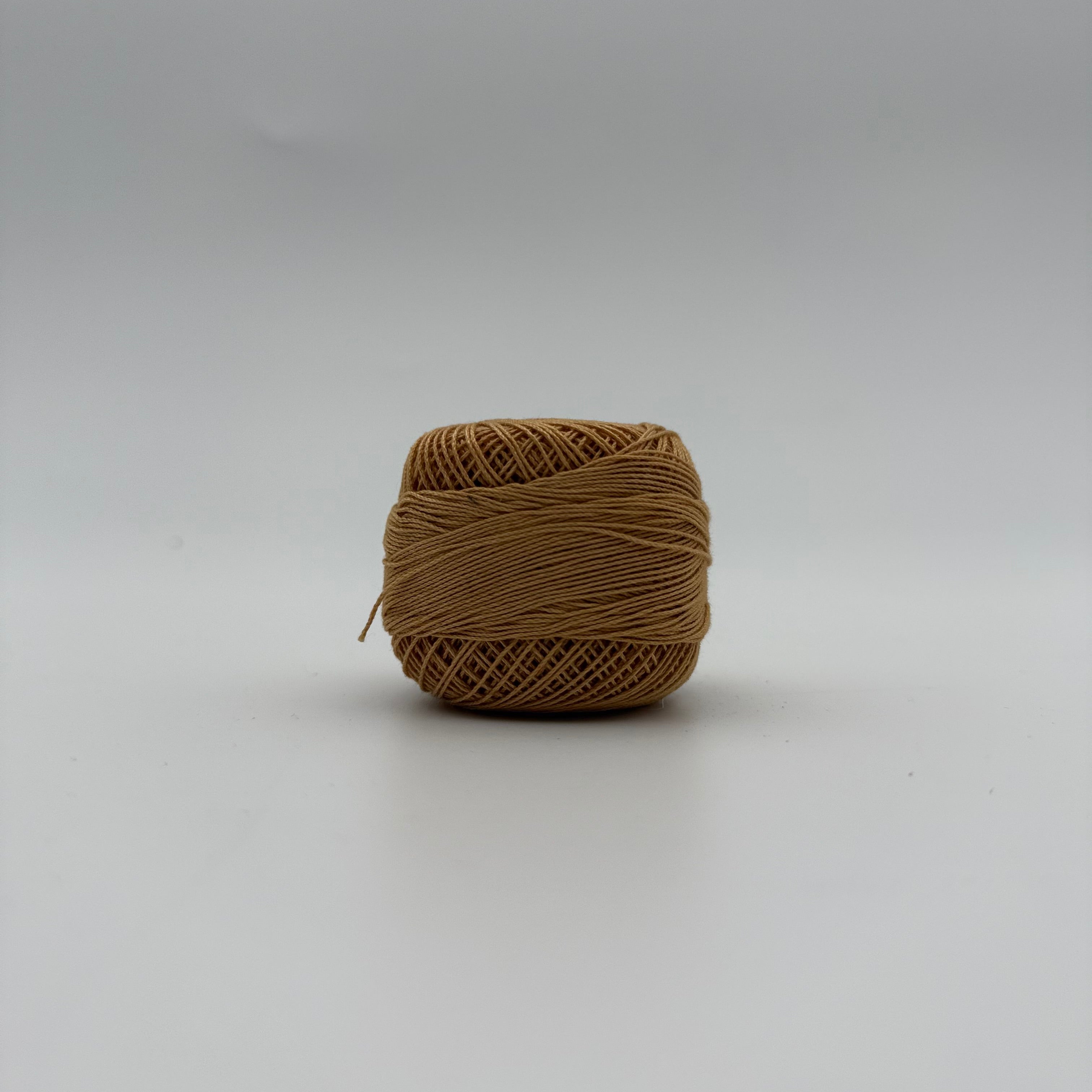 Fils coton pour broder ou crocheter A-363