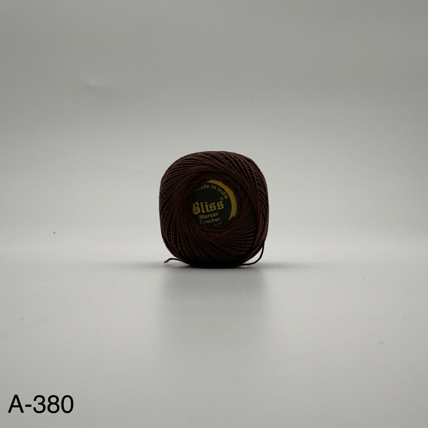 Fils coton pour broder ou crocheter A-380