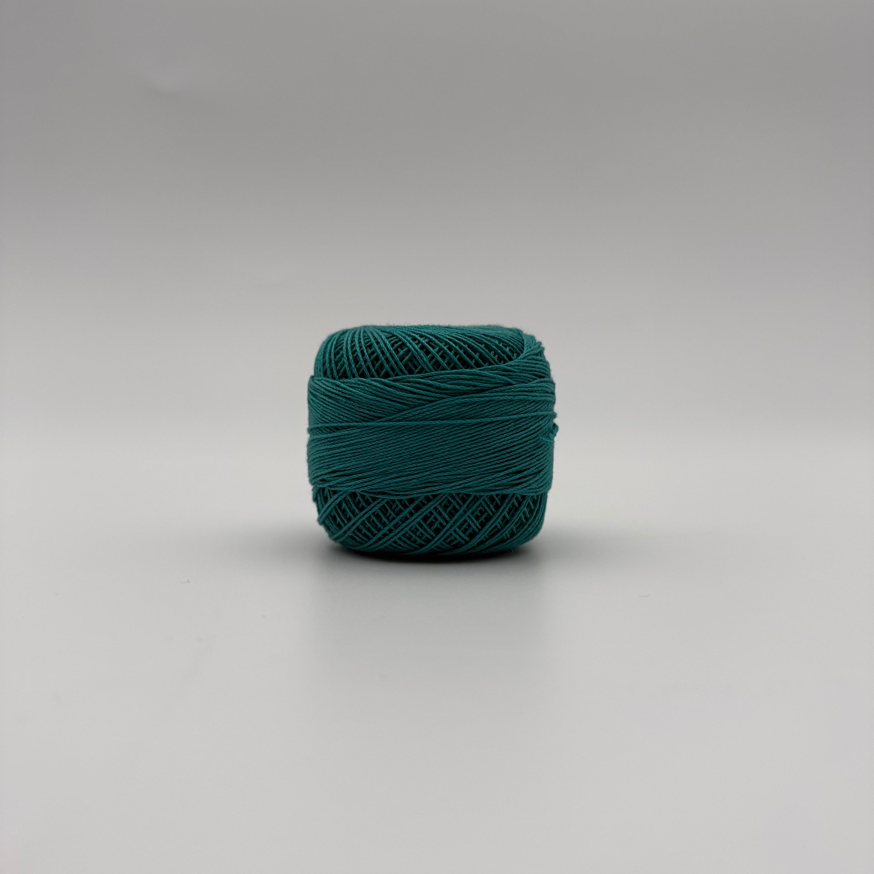 Fils coton pour broder ou crocheter A-529