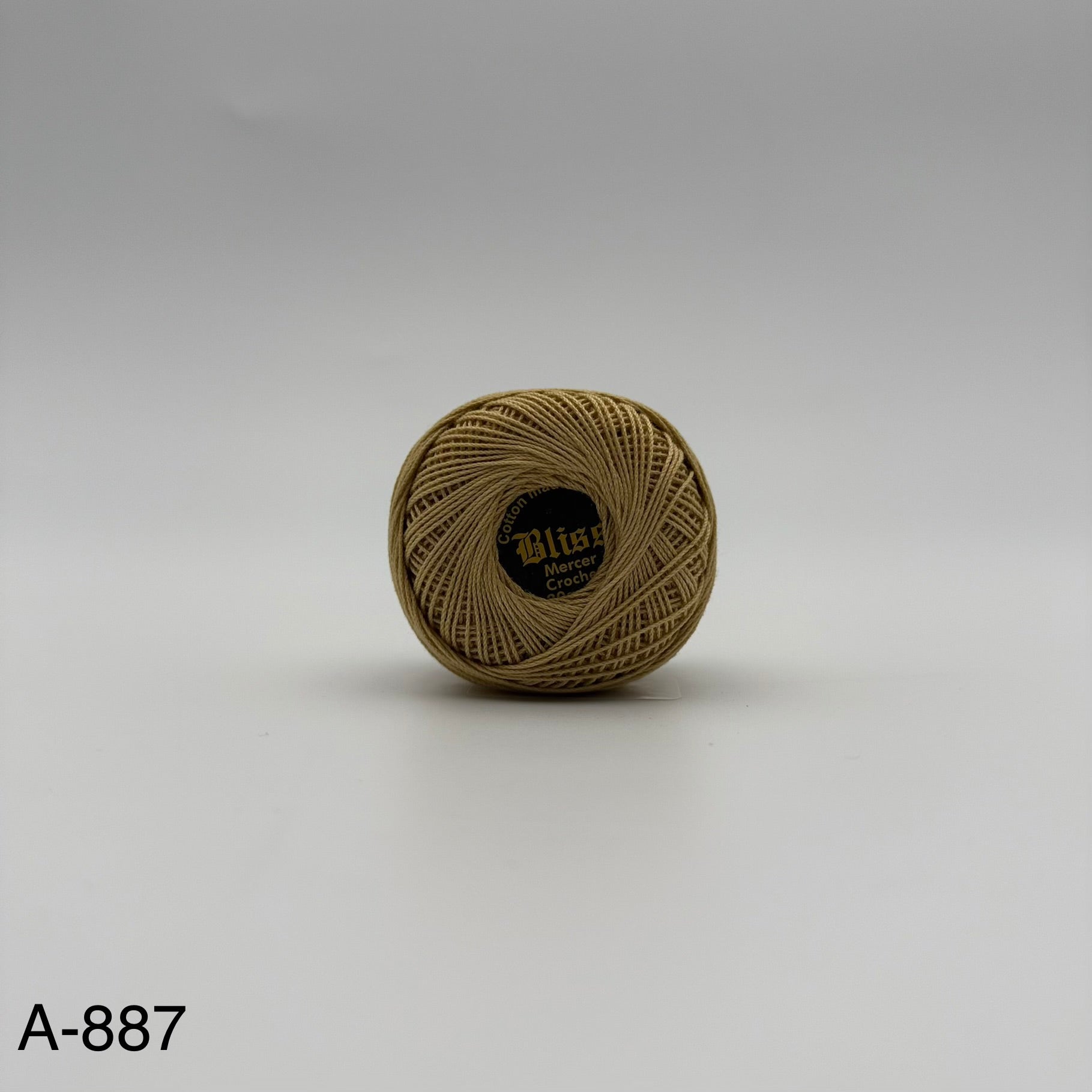 Fils coton pour broder ou crocheter A-887