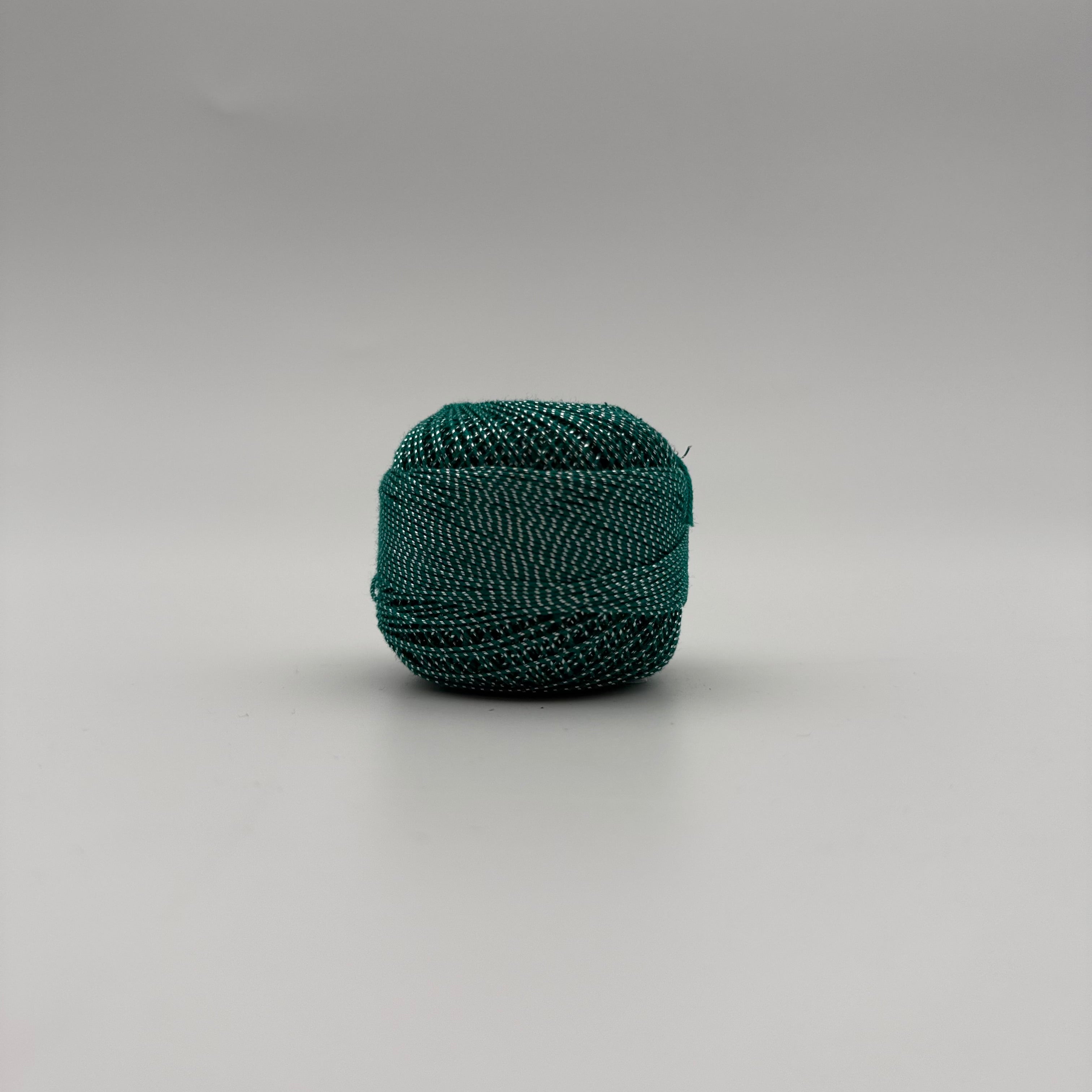 Fils coton bicolore et lurex pour broder ou crocheter 2095