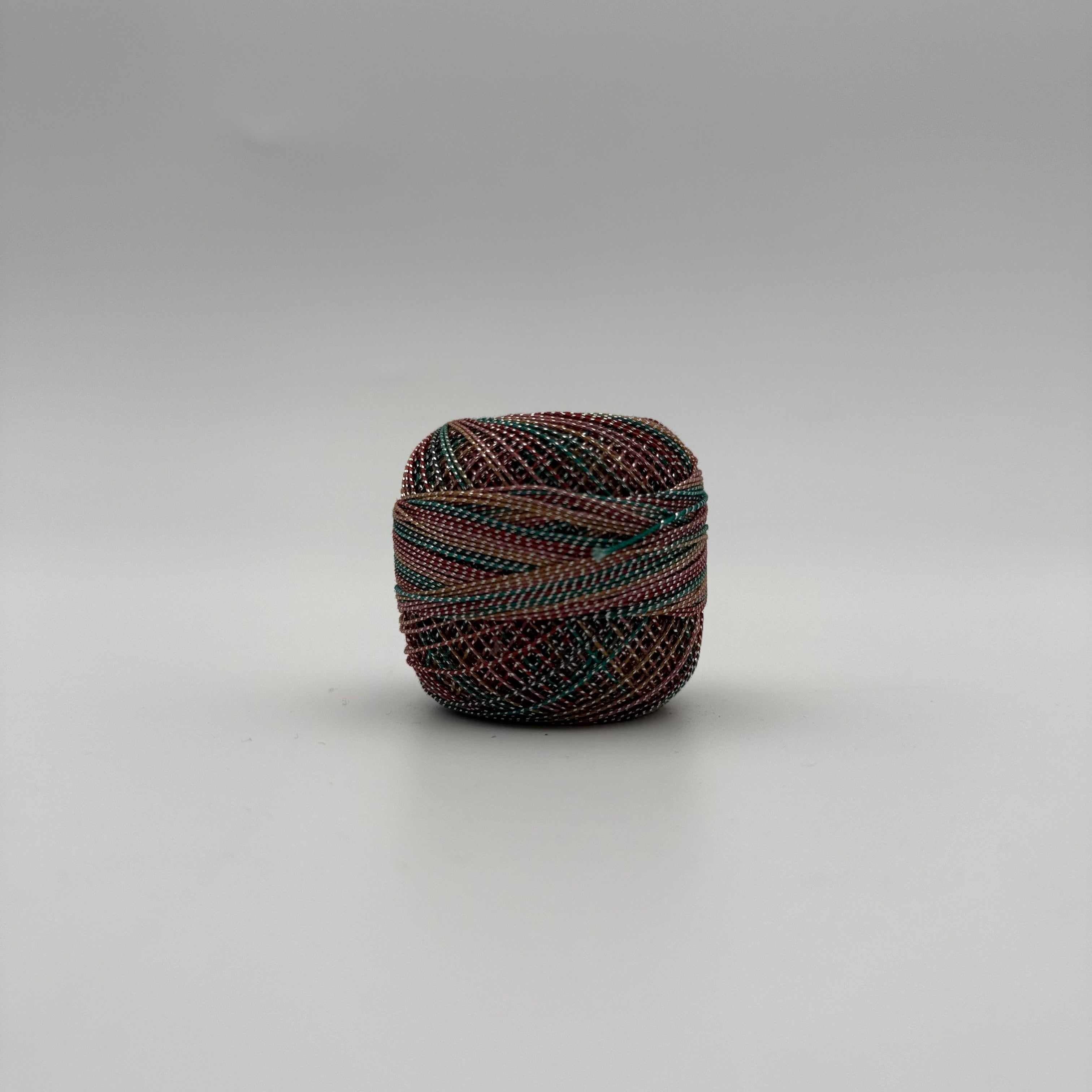 Fils coton bicolore et lurex pour broder ou crocheter 2593