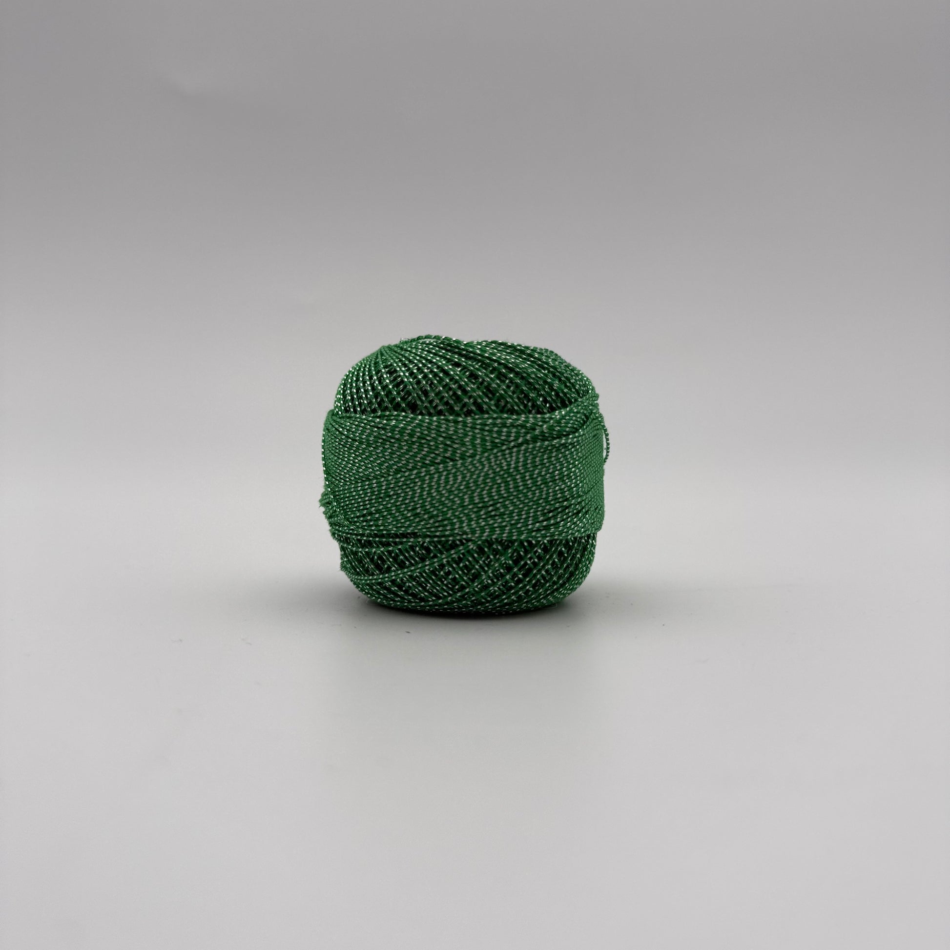 Fils coton bicolore et lurex pour broder ou crocheter 2013S