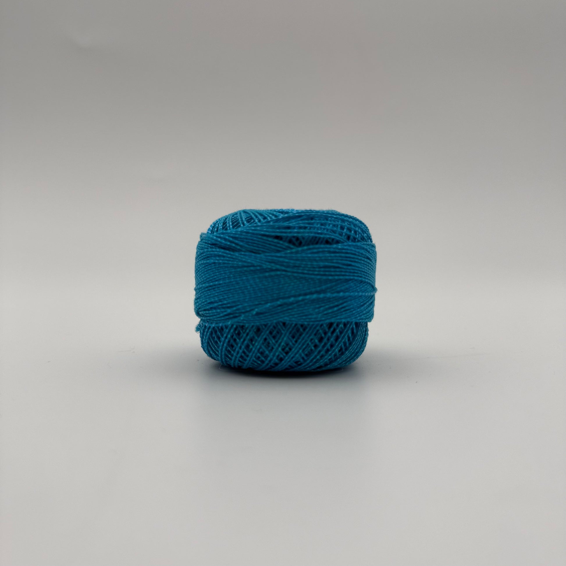 Fils coton bicolore et lurex pour broder ou crocheter R-2072