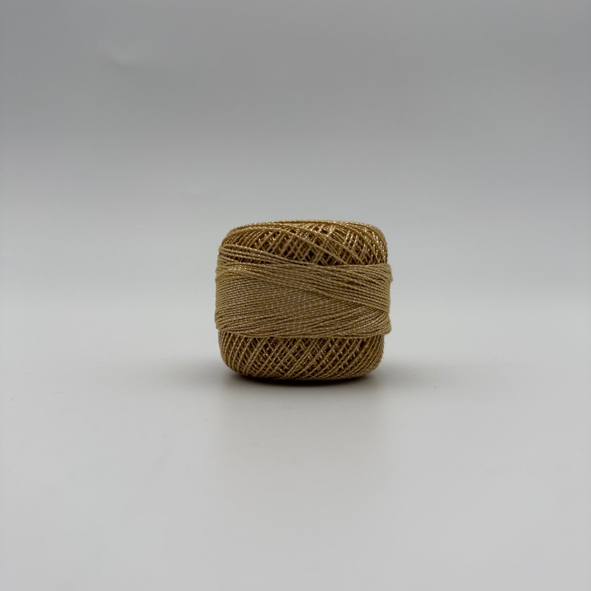 Fils coton bicolore et lurex pour broder ou crocheter 2073