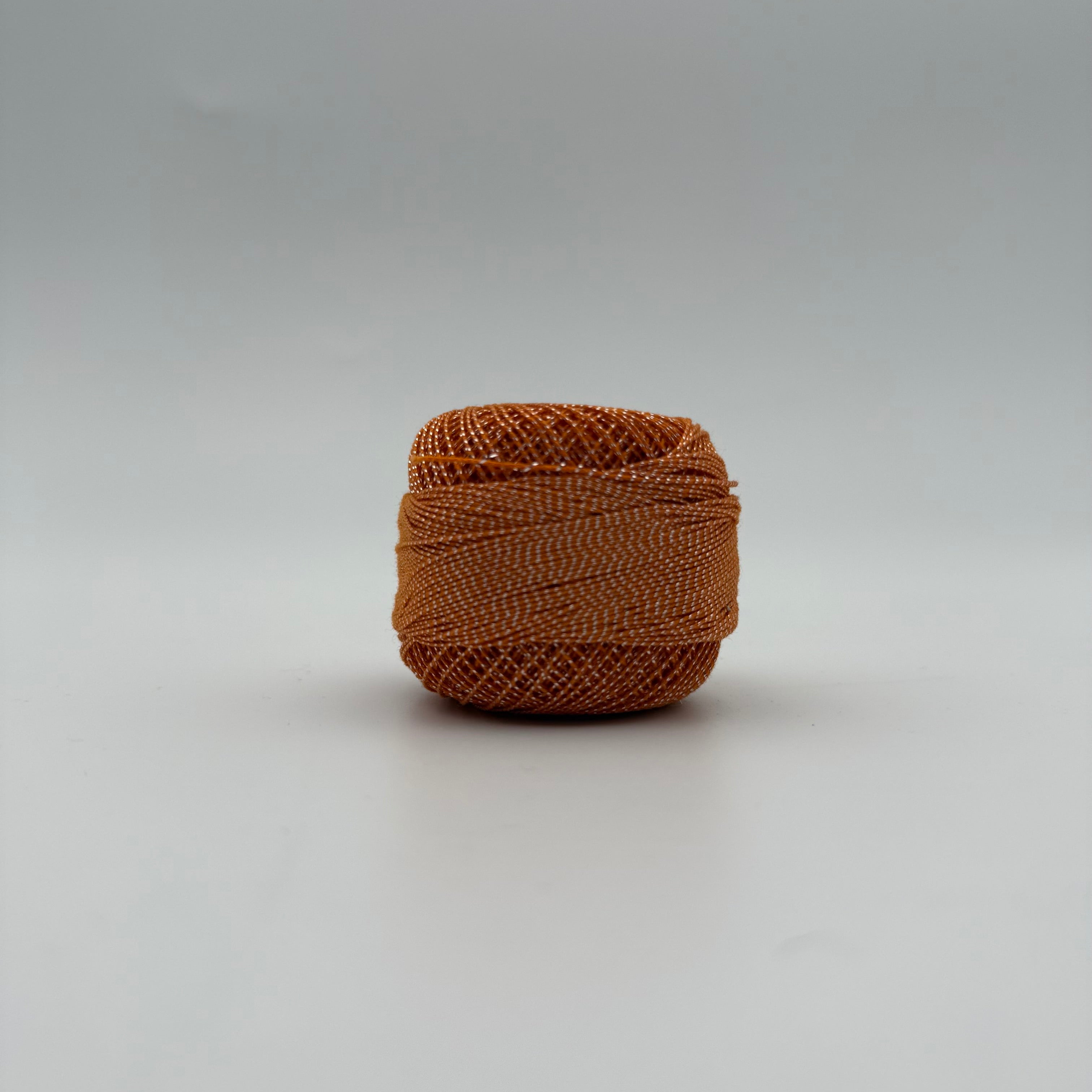 Fils coton bicolore et lurex pour broder ou crocheter BD-2078