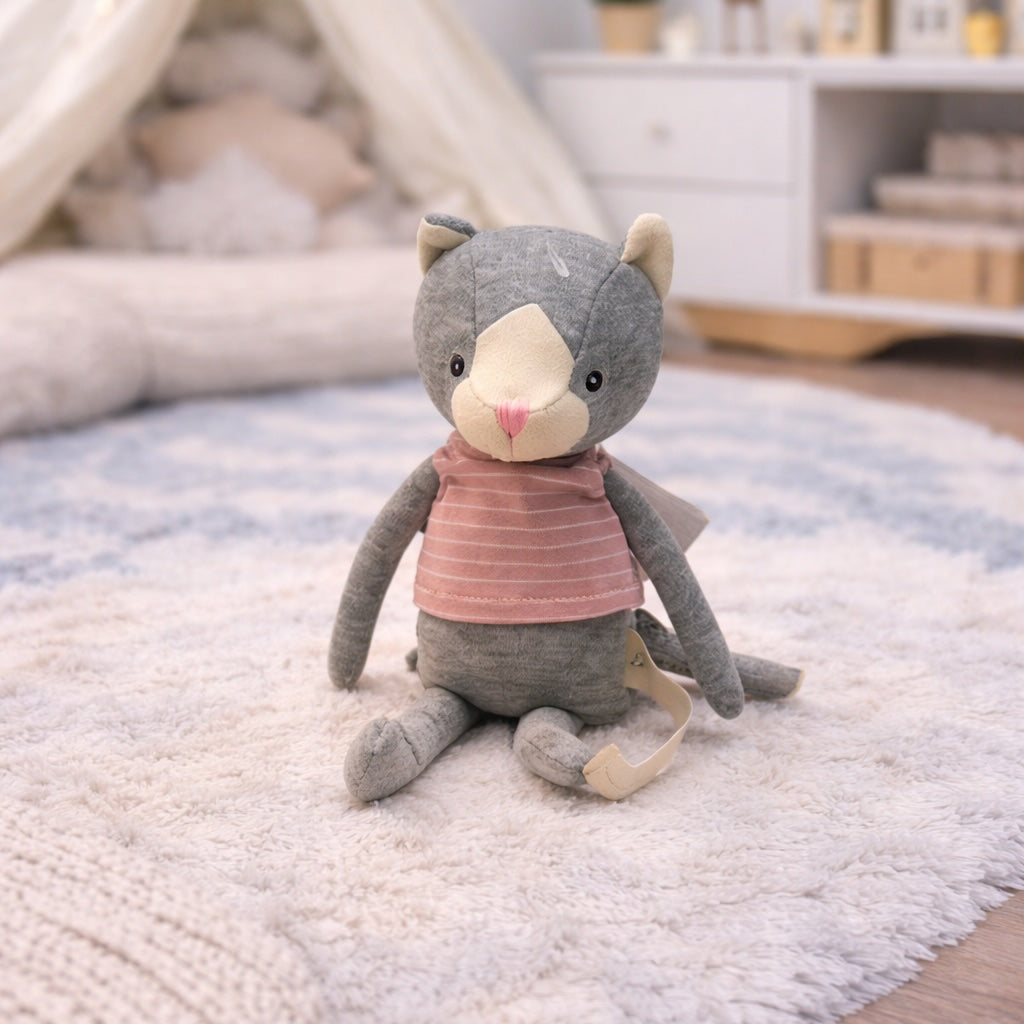 Peluche chat George Bukowski Design – doudou bébé chat garçon cadeau naissance original jouet enfant – Tawus