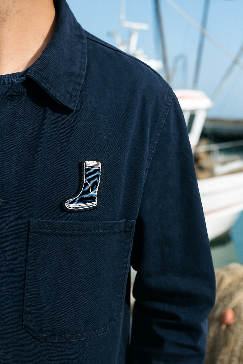 Broche Botte de Pluie brodée à la main