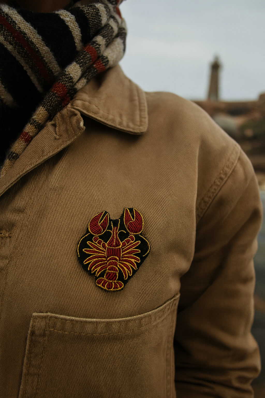 Broche Homard Rouge brodée à la main