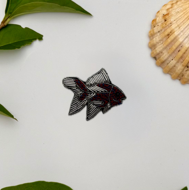 Broche Poisson brodée à la main